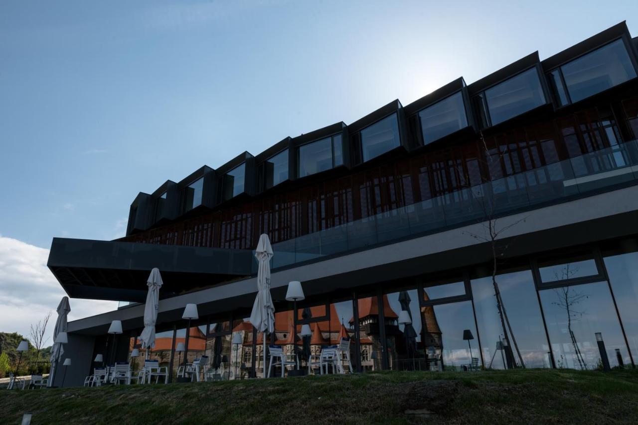 Werk Hotel & Spa Hunedoara Exteriör bild