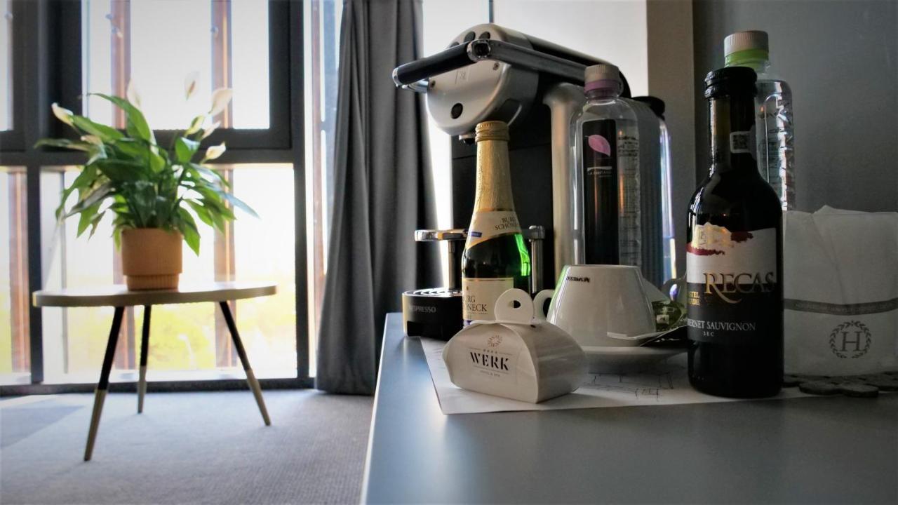 Werk Hotel & Spa Hunedoara Exteriör bild