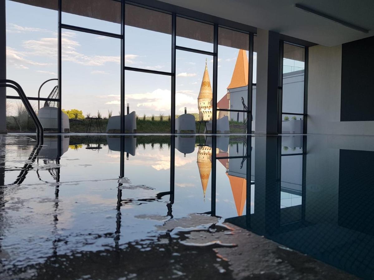 Werk Hotel & Spa Hunedoara Exteriör bild