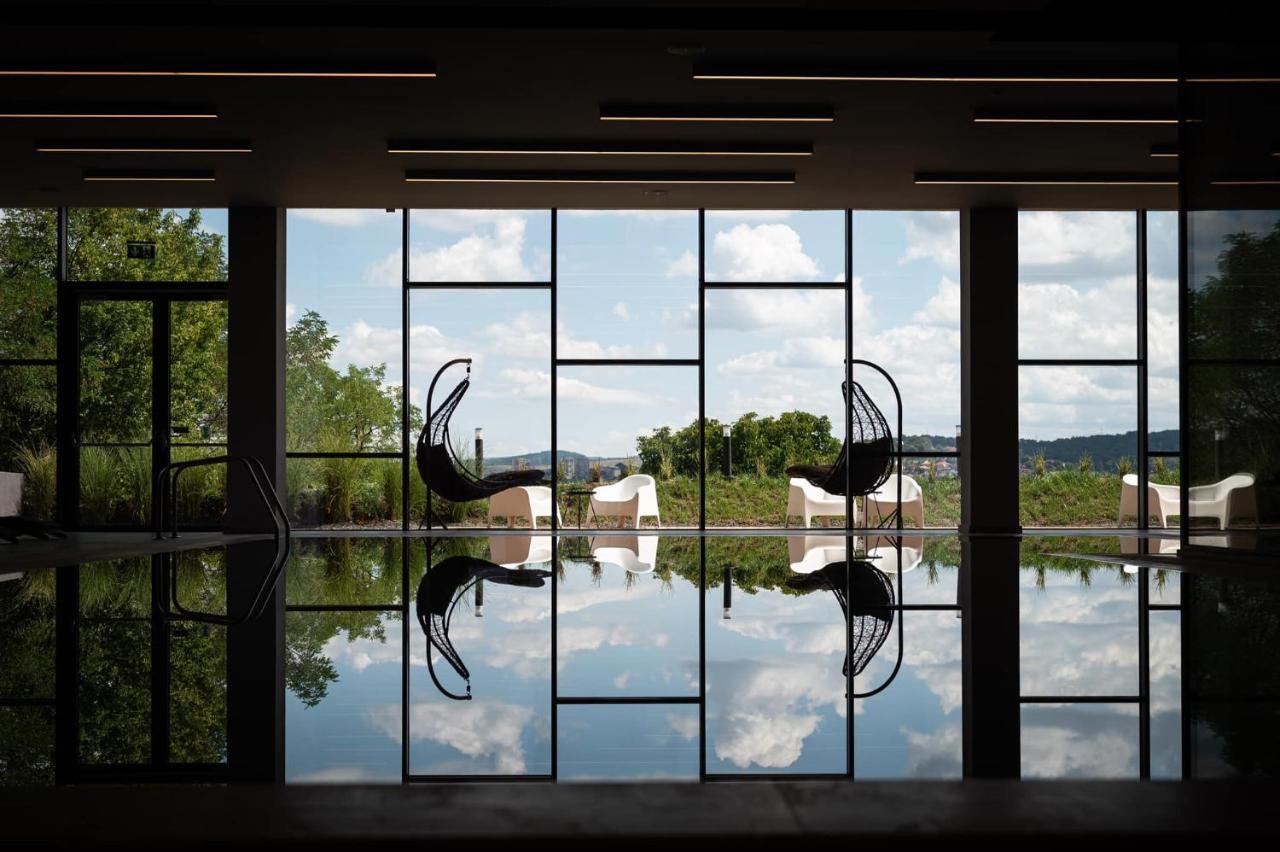 Werk Hotel & Spa Hunedoara Exteriör bild