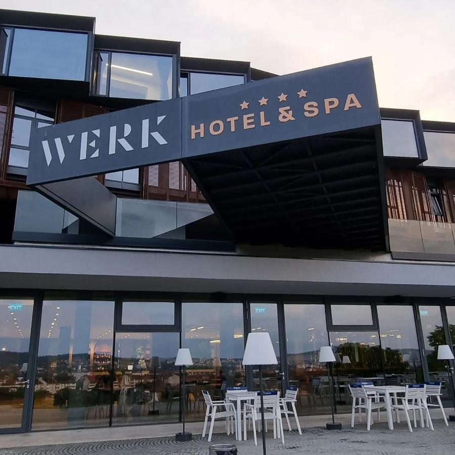Werk Hotel & Spa Hunedoara Exteriör bild