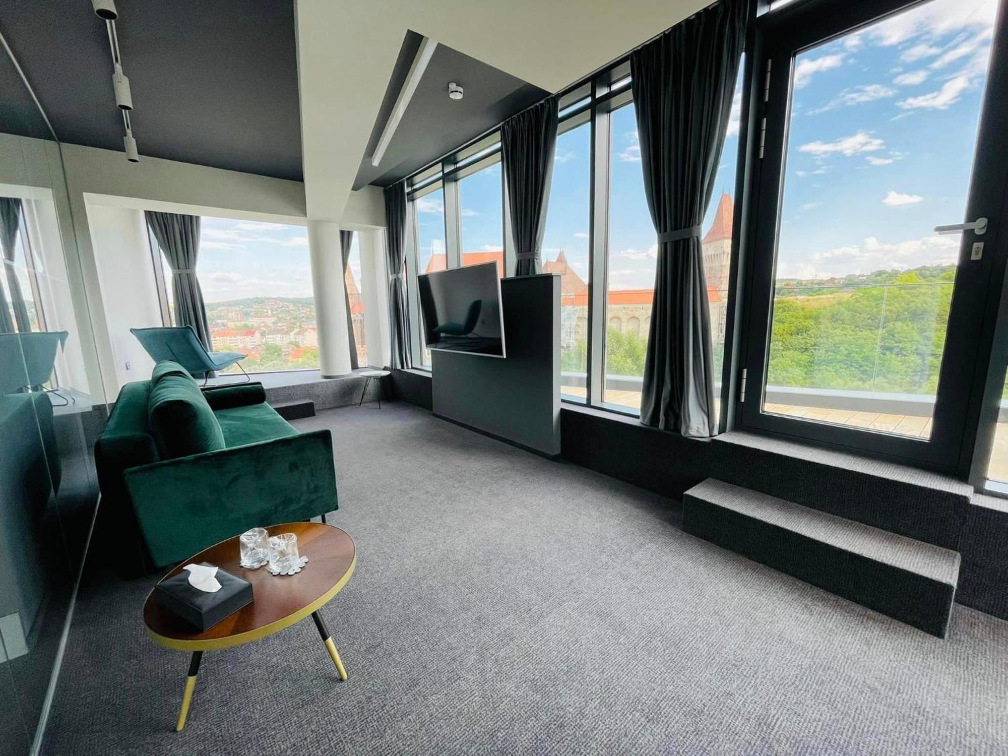 Werk Hotel & Spa Hunedoara Exteriör bild